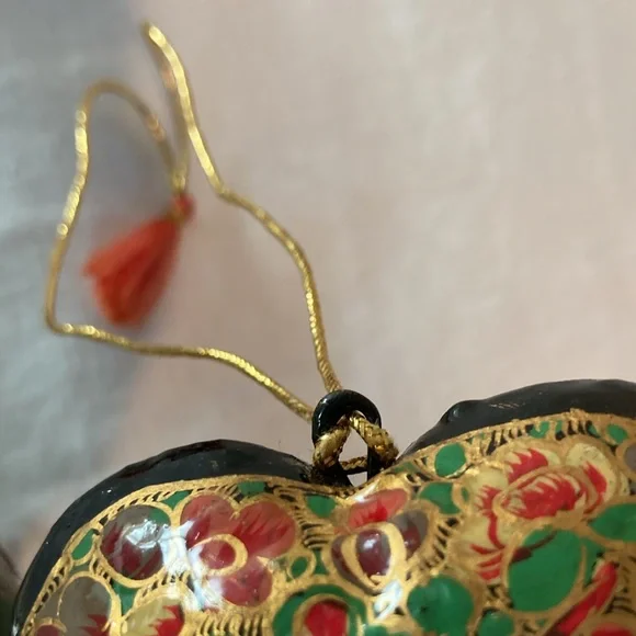 Kasmir Art Paper mache ornaments tassel hand painted - Picture 12 of 16